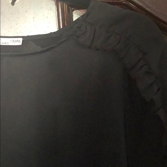 Zara top with ruffles - Picture 2 of 2